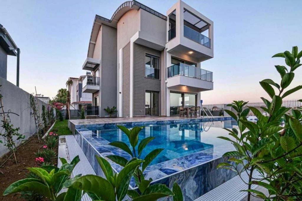 Вилла триплекс